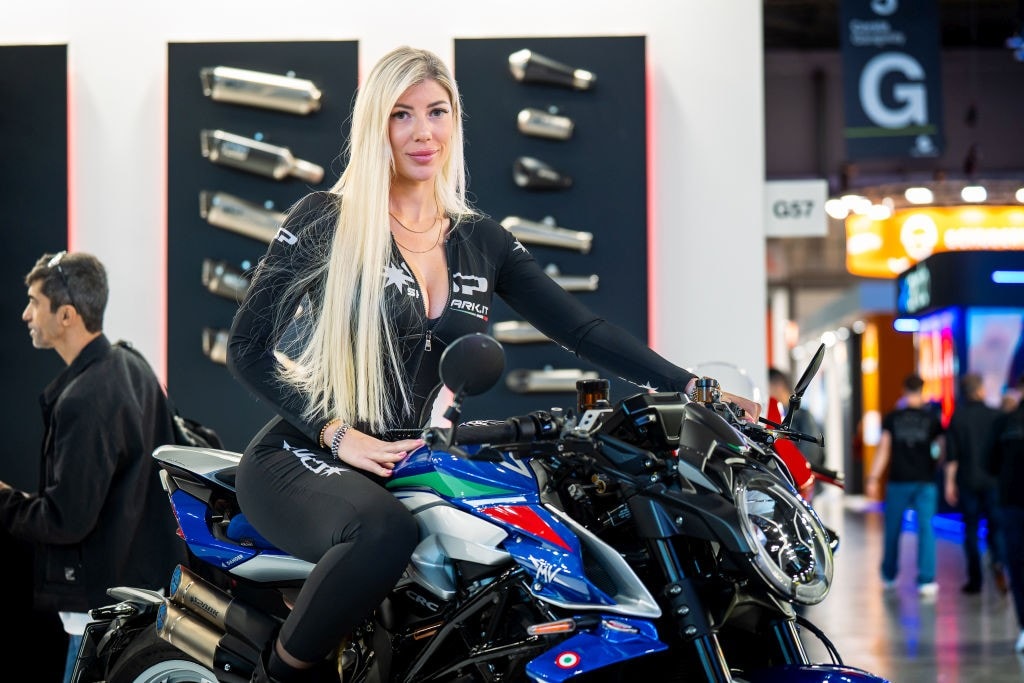 Le ragazze di EICMA 2025 +MAXI GALLERY+